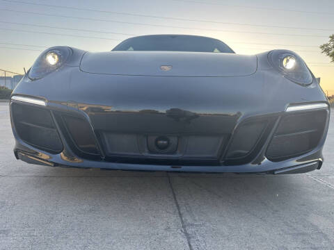 2017 Porsche 911 Carrera GTS