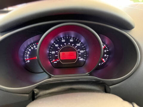 2014 Kia Soul +