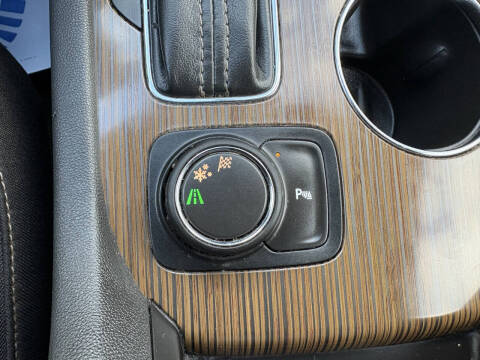 2017 GMC Acadia SLE-2