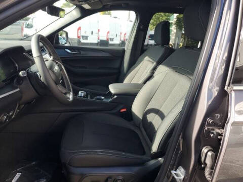 2025 Jeep Grand Cherokee L Laredo X