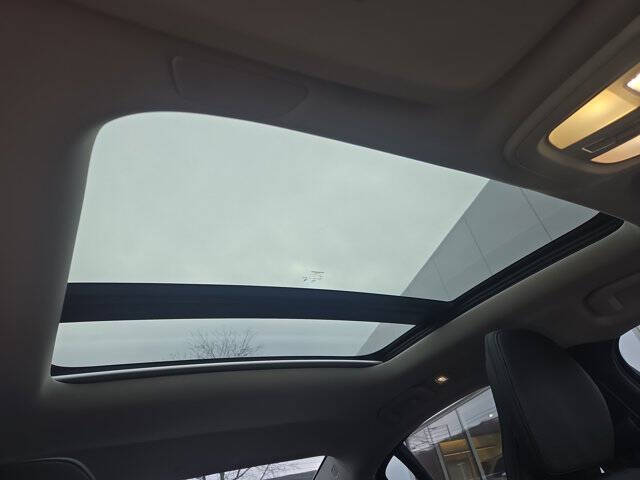 2024 Volvo S60 B5 Plus Dark Theme