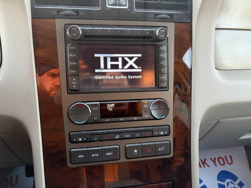 2011 Lincoln Navigator