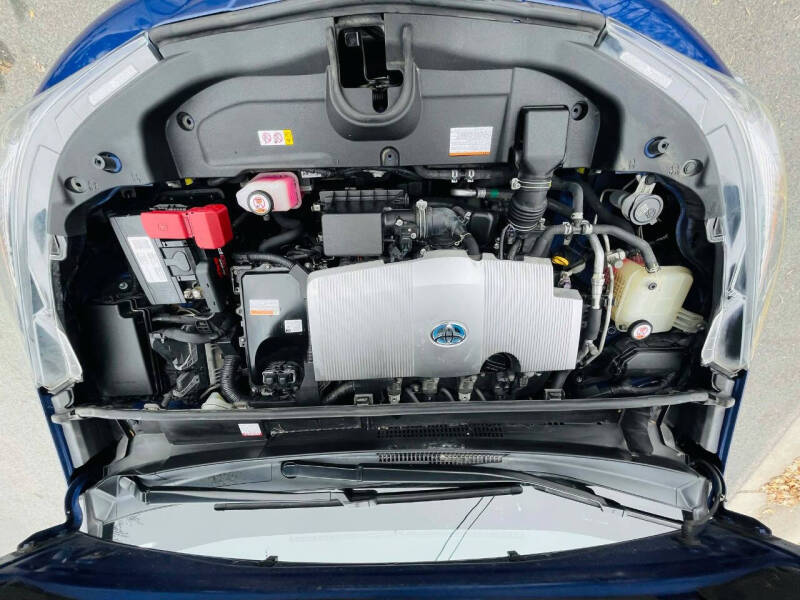 2018 Toyota Prius Three