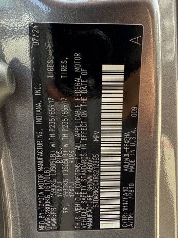 2024 Toyota Sienna LE 8-Passenger