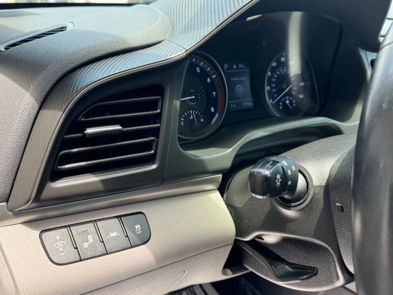 2020 Hyundai Elantra
