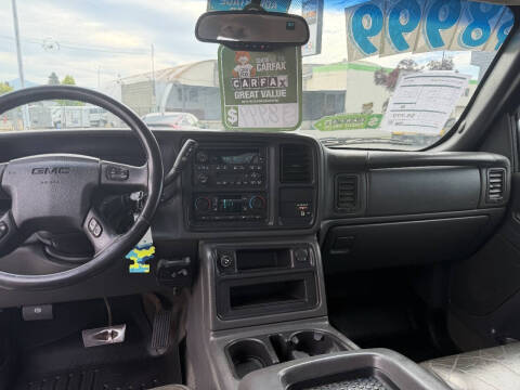 2004 GMC Sierra 2500HD SLT