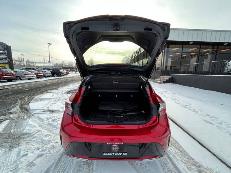 2022 Toyota Corolla Hatchback SE