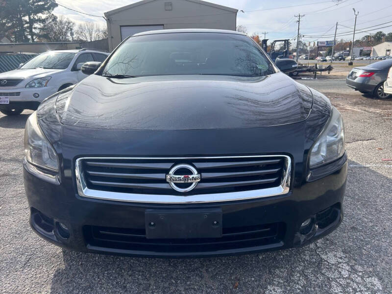 2013 Nissan Maxima SV photo 3