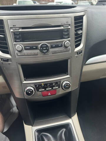 2010 Subaru Outback 2.5i