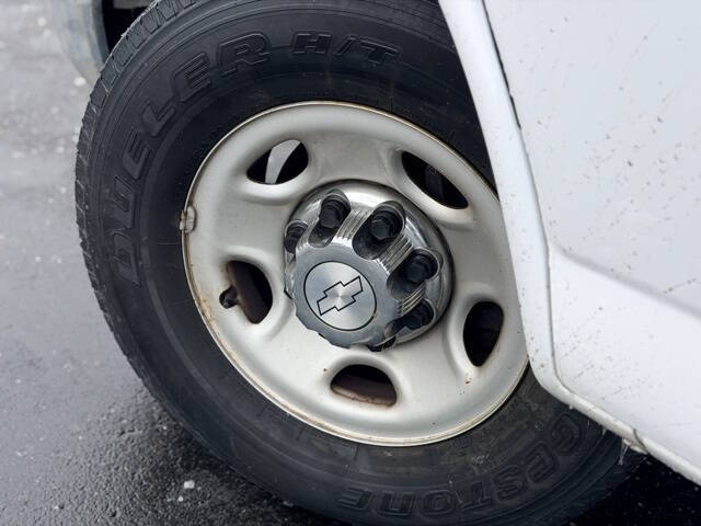 2017 Chevrolet Express 2500