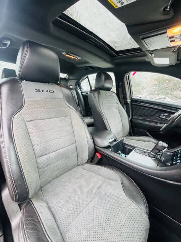 2018 Ford Taurus SHO