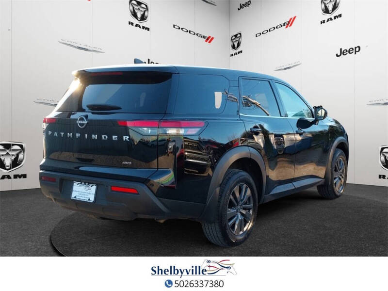 2024 Nissan Pathfinder S