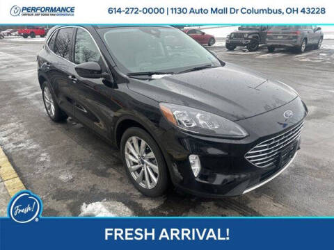 2022 Ford Escape Hybrid Titanium