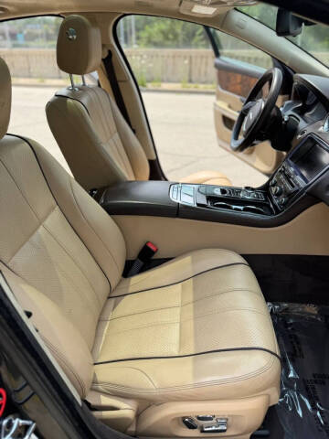 2013 Jaguar XJ