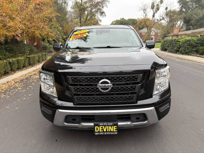 2022 Nissan Titan SV