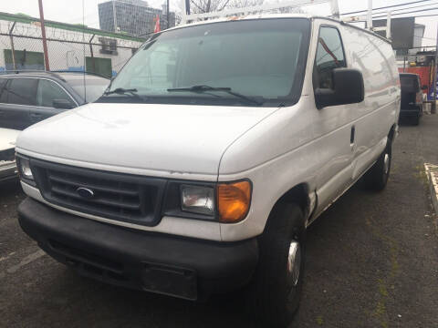 2006 Ford E-Series Cargo for sale at North Jersey Auto Group Inc. in Newark NJ