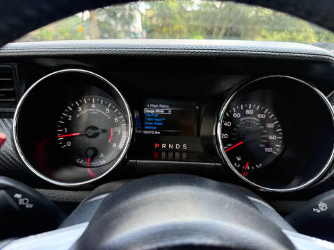 2016 Ford Mustang V6