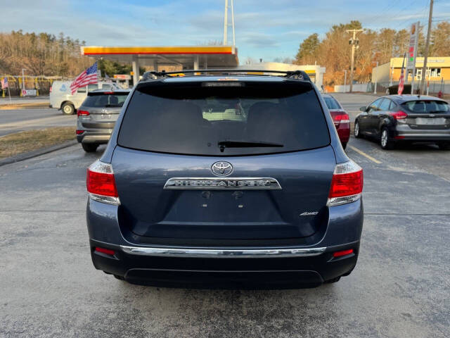 2013 Toyota Highlander for sale at Nutfield Petroleum in Londonderry, NH