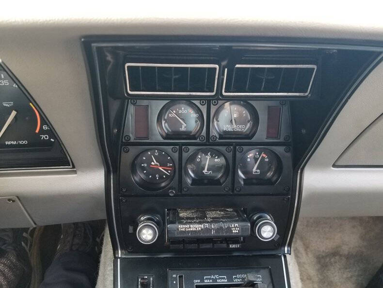 1978 Chevrolet Corvette 14