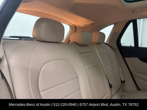 2021 Mercedes-Benz GLC GLC 300