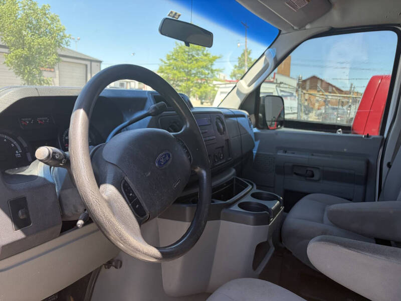 2009 Ford E-Series E-250