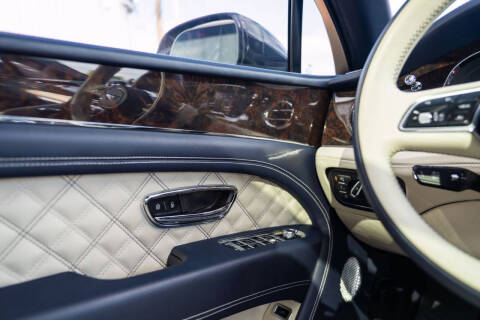 2021 Bentley Bentayga V8