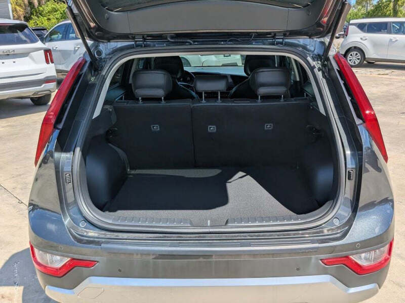 2024 Kia Niro EX
