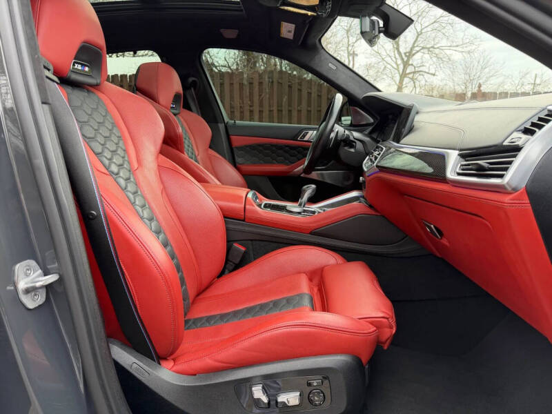 2023 BMW X6 M