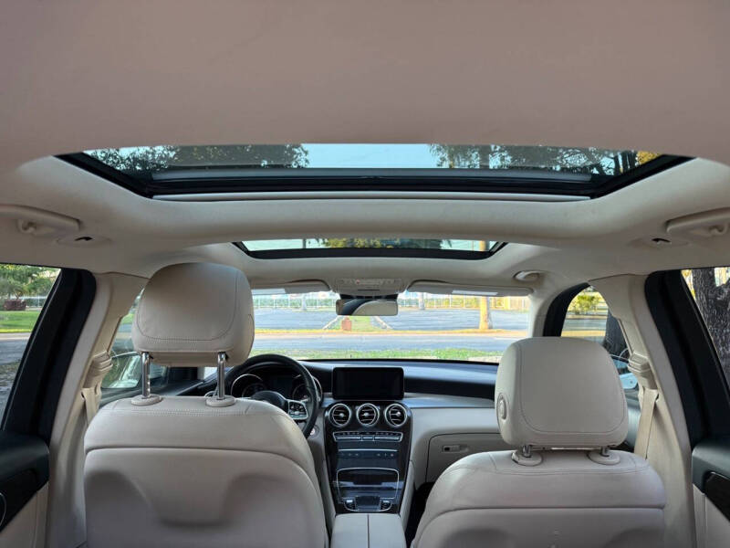 2022 Mercedes-Benz GLC GLC 300