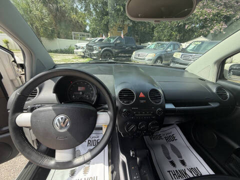 2010 Volkswagen New Beetle