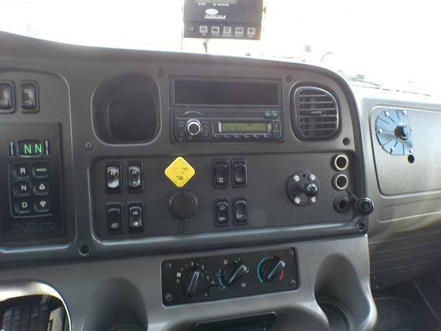 2017 Freightliner M2 106