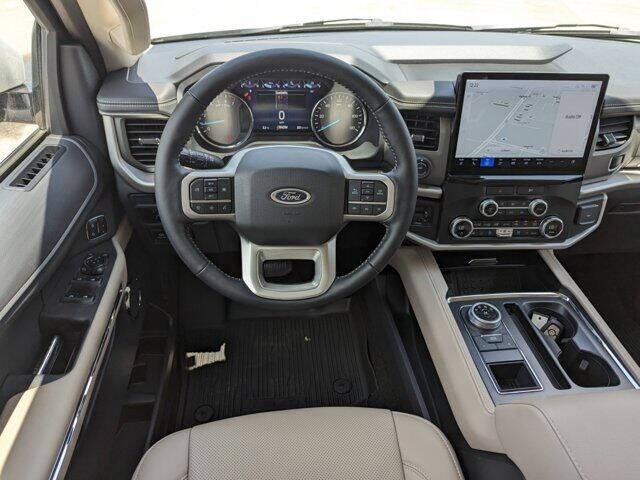 2023 Ford Expedition XLT