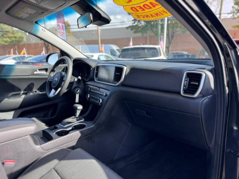 2022 Kia Sportage LX