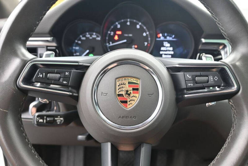 2024 Porsche Macan
