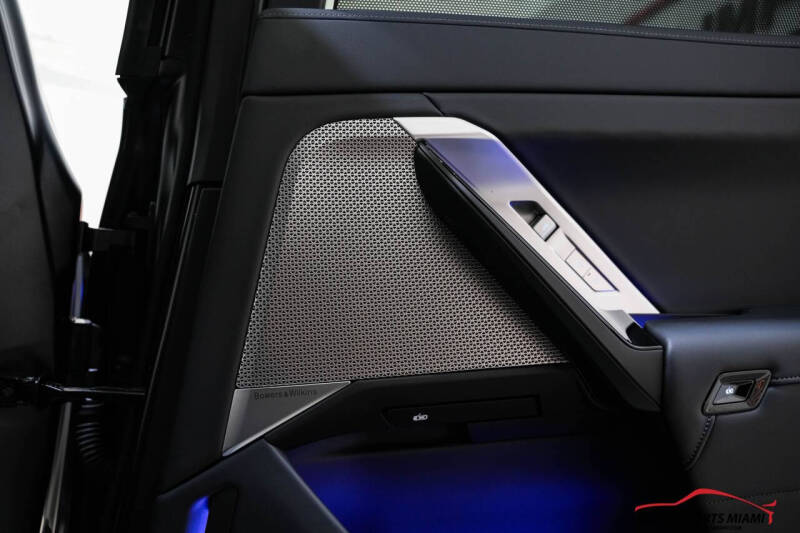 2025 BMW 7 Series 740i