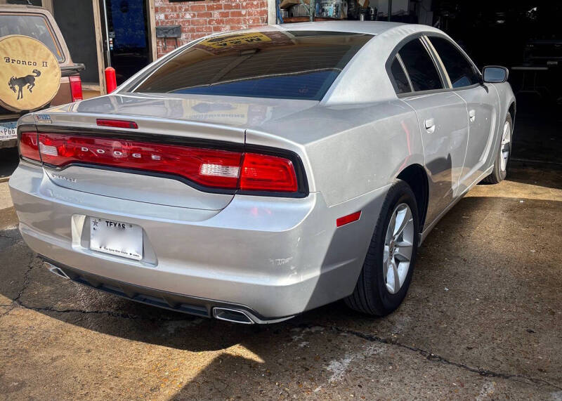 2012 Dodge Charger SE