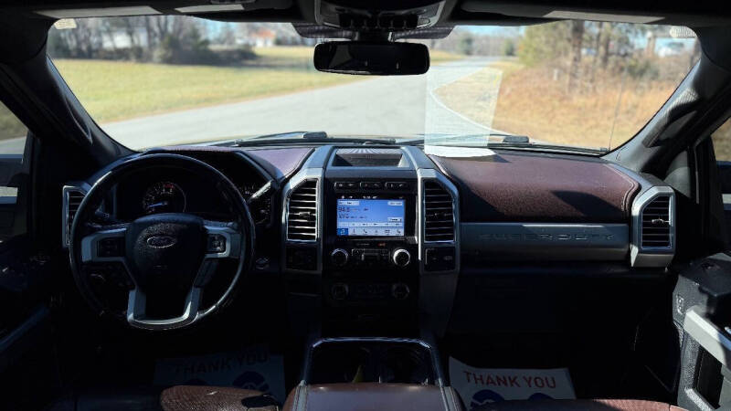 2017 Ford F-350 Super Duty Platinum