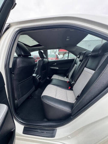 2014 Toyota Camry SE V6