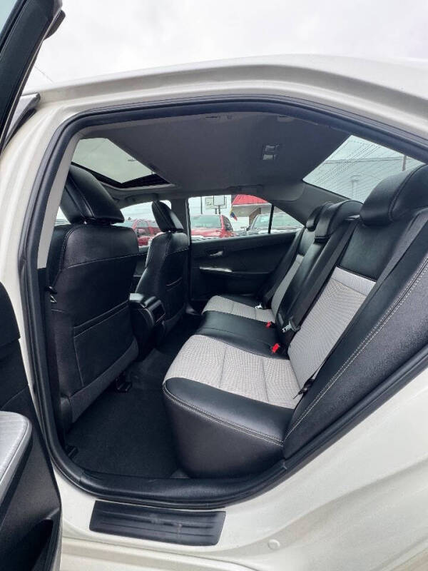 2014 Toyota Camry SE V6