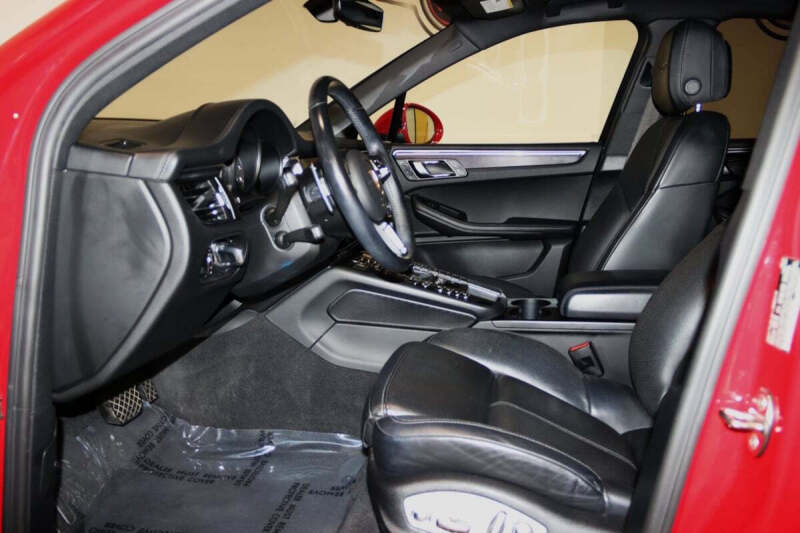 2021 Porsche Macan GTS