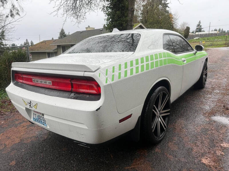 2014 Dodge Challenger SXT