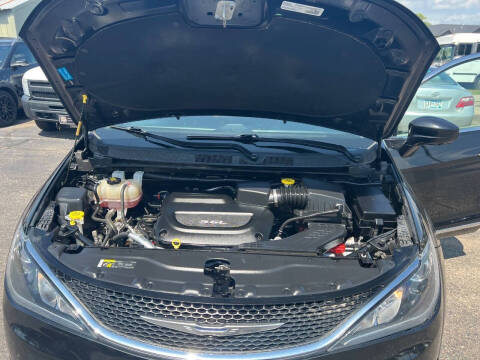 2018 Chrysler Pacifica Touring L Plus