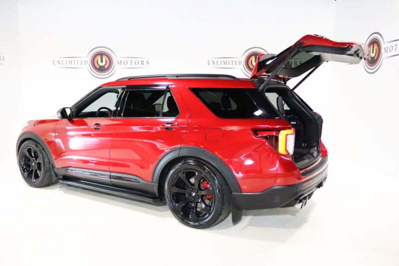 2022 Ford Explorer ST