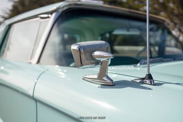 1960 Ford Thunderbird