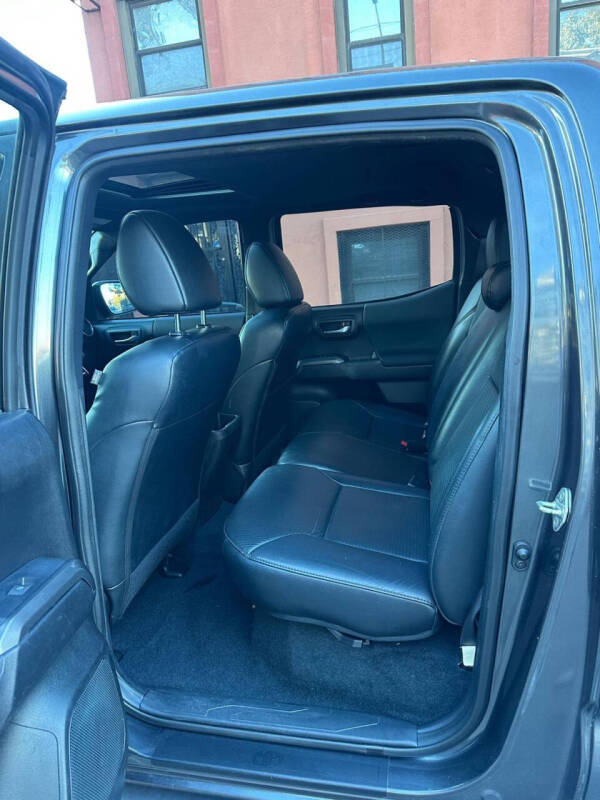 2019 Toyota Tacoma TRD Sport