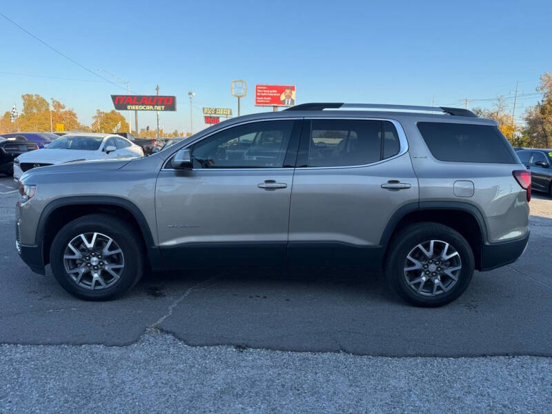 2022 GMC Acadia SLE