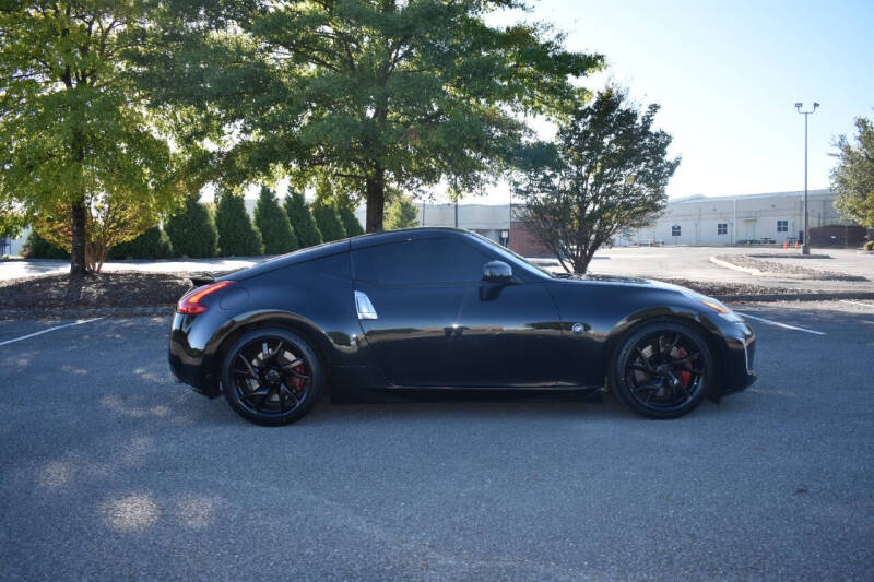 2013 Nissan 370Z Coupe Touring photo 9