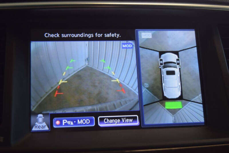 2017 Infiniti QX80 Signature Edition