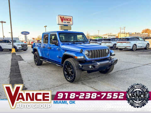 2025 Jeep Gladiator NightHawk