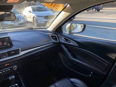 2018 Mazda MAZDA3 Touring